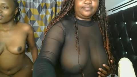 sassie_bee online show from 10/08/25, 07:11