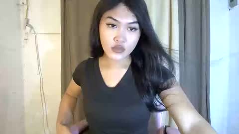 Snapshot of sassy_jenny8 chatting on 03/05/26, 05:42 sassy_jenny8 online show from 03/05/26, 05:42