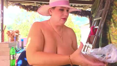 sassy_seasons online show from 09/17/25, 09:22