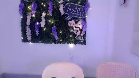 Snapshot of sassy_stella chatting on 12/29/24, 12:23 sassy_stella online show from 12/29/24, 12:23