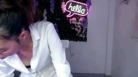 Snapshot of sassy_stella chatting on 01/21/25, 06:23 sassy_stella online show from 01/21/25, 06:23