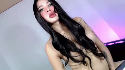 Snapshot of sassy_tiffanie chatting on 01/15/26, 02:38 Tiffanie online show from 01/15/26, 02:38