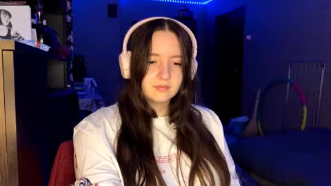 Marmulka or Mary online show from 11/26/25, 05:25