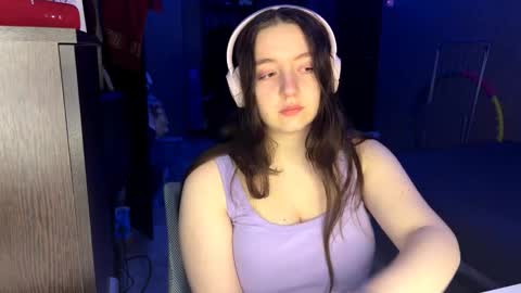 Marmulka or Mary online show from 12/15/25, 06:12