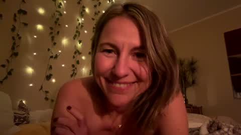 Sassyella online show from 12/20/24, 08:06