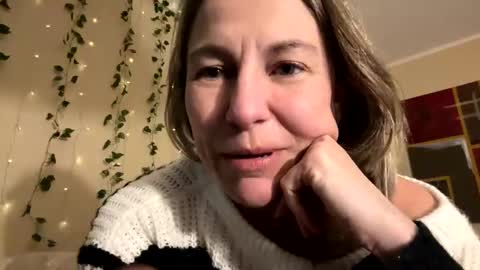 Sassyella online show from 01/12/25, 08:36