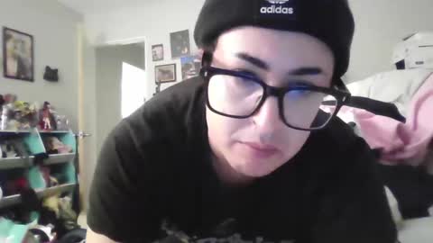 Snapshot of sassypandaxxx chatting on 02/03/25, 01:30 koolkat online show from 02/03/25, 01:30