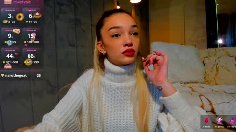 Snapshot of sassyt33n chatting on 11/27/25, 10:28 sassyt33n online show from 11/27/25, 10:28