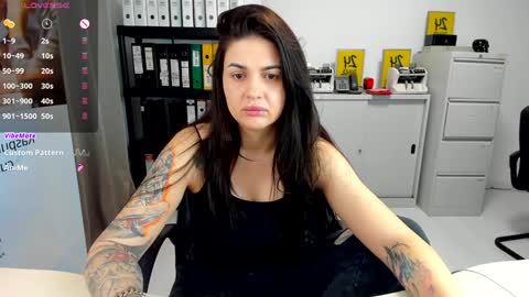 sassytiff online show from 12/11/24, 04:53