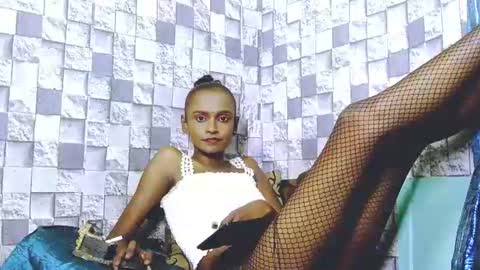 Snapshot of sassyxindian chatting on 05/13/26, 12:35 sassyxindian online show from 05/13/26, 12:35