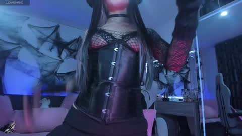    im expecting 300 thumbs up on my altar online show from 10/11/25, 11:03