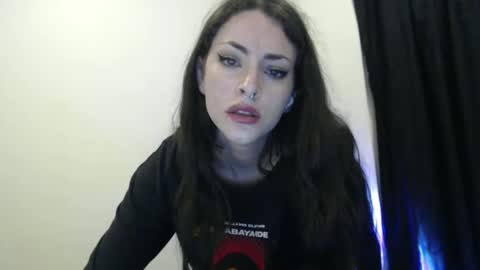 Nia online show from 03/01/25, 11:26