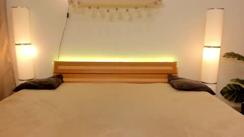 Snapshot of satimilf_ chatting on 12/04/24, 07:17 Sati online show from 12/04/24, 07:17