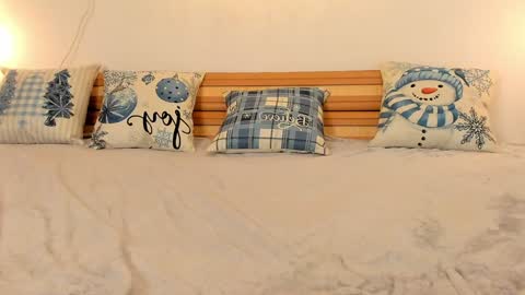 Snapshot of satimilf_ chatting on 12/21/24, 10:50 Sati online show from 12/21/24, 10:50