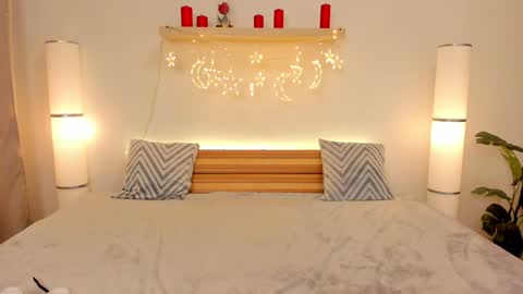 Snapshot of satimilf_ chatting on 01/11/25, 10:29 Sati online show from 01/11/25, 10:29