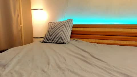 Snapshot of satimilf_ chatting on 01/13/25, 04:07 Sati online show from 01/13/25, 04:07