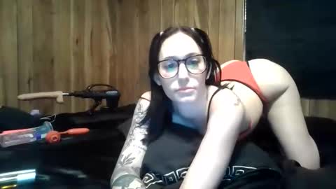 Snapshot of satindreamsxxx chatting on 06/08/26, 12:58 satindreamsxxx online show from 06/08/26, 12:58