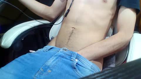 Snapshot of saturno_97 chatting on 10/05/25, 07:01 saturno_97 online show from 10/05/25, 07:01