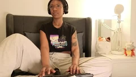 saturno_vibes online show from 05/07/26, 05:24