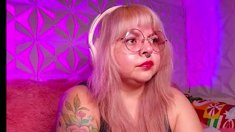Gina George online show from 02/04/26, 01:00