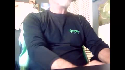Snapshot of satyr64 chatting on 03/18/26, 06:33 satyr64 online show from 03/18/26, 06:33