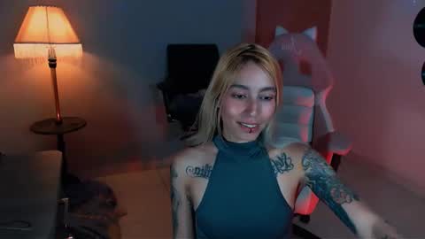 I AM JENN  online show from 12/02/24, 01:58