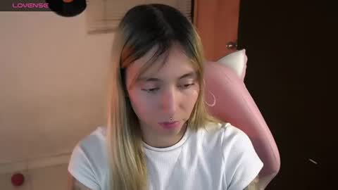 I AM JENN  online show from 06/20/26, 03:53