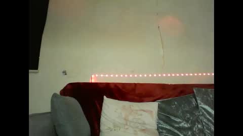 Shaniiice online show from 12/17/24, 10:11