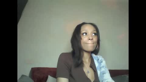 Shaniiice online show from 09/08/25, 09:47