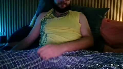 Snapshot of saucybonjo chatting on 04/10/26, 05:01 Ben online show from 04/10/26, 05:01