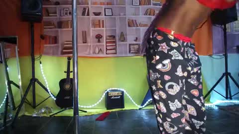 Saucychocolate online show from 01/16/26, 09:52