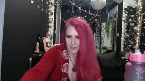 SaucySky online show from 12/06/24, 01:40