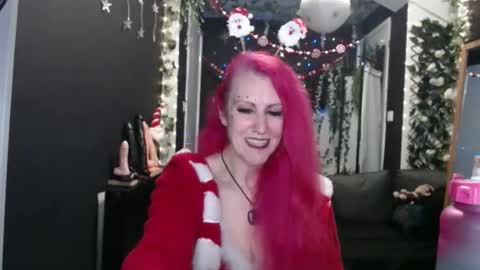 SaucySky online show from 12/08/24, 12:40
