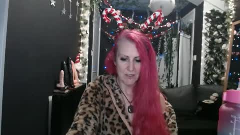 SaucySky online show from 12/10/24, 10:47