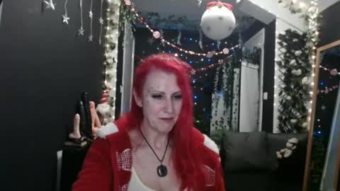 SaucySky online show from 12/26/24, 12:14