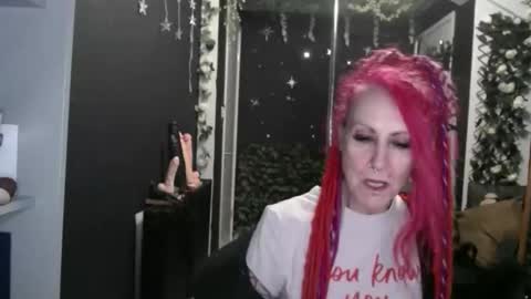 Snapshot of saucysky chatting on 01/13/26, 10:15 SaucySky online show from 01/13/26, 10:15