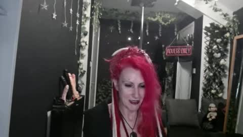 Snapshot of saucysky chatting on 02/16/26, 10:06 SaucySky online show from 02/16/26, 10:06
