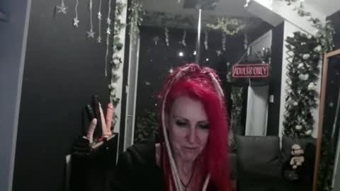 Snapshot of saucysky chatting on 02/19/26, 11:23 SaucySky online show from 02/19/26, 11:23