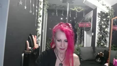 Snapshot of saucysky chatting on 03/05/26, 11:34 SaucySky online show from 03/05/26, 11:34