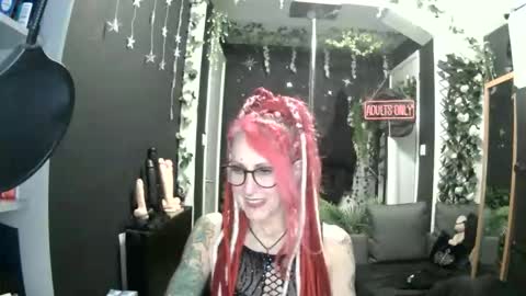 Snapshot of saucysky chatting on 03/13/26, 10:05 SaucySky online show from 03/13/26, 10:05