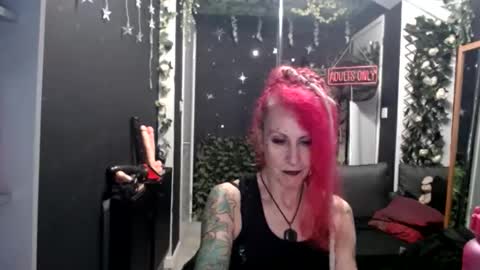 Snapshot of saucysky chatting on 03/17/26, 09:07 SaucySky online show from 03/17/26, 09:07