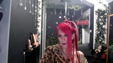 Snapshot of saucysky chatting on 03/29/26, 08:31 SaucySky online show from 03/29/26, 08:31