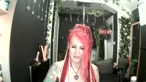 Snapshot of saucysky chatting on 05/09/26, 07:08 SaucySky online show from 05/09/26, 07:08