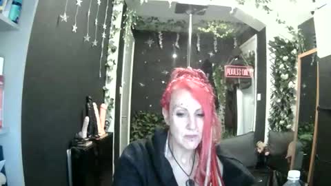 Snapshot of saucysky chatting on 05/10/26, 07:13 SaucySky online show from 05/10/26, 07:13