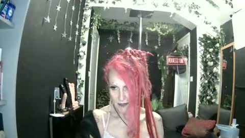 Snapshot of saucysky chatting on 06/06/26, 08:46 SaucySky online show from 06/06/26, 08:46
