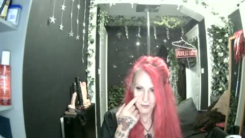 Snapshot of saucysky chatting on 07/25/26, 09:12 SaucySky online show from 07/25/26, 09:12