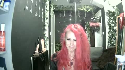 Snapshot of saucysky chatting on 07/26/26, 08:38 SaucySky online show from 07/26/26, 08:38