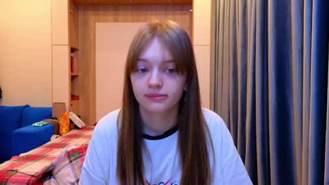 LUNA and ANNA    online show from 01/26/25, 04:41