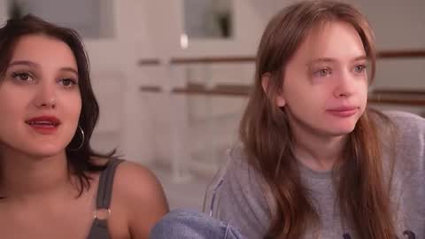 Snapshot of sav_anna chatting on 10/24/25, 02:46 LUNA and ANNA online show from 10/24/25, 02:46