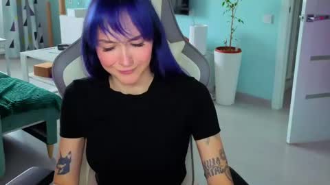 Ariel online show from 07/07/26, 04:04